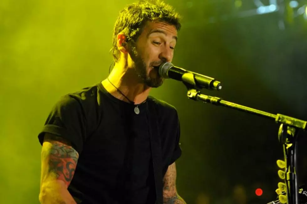 Godmack Singer Sully Erna Tweets Photos of Surgically Repaired Knee