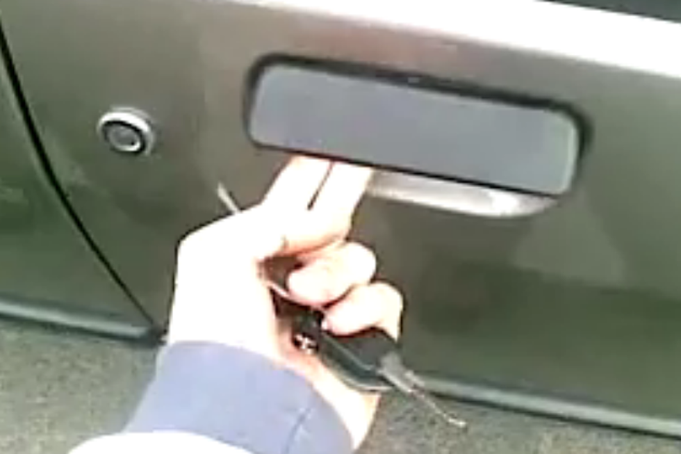 How To Unlock Your Car Using Just Your Shoelace [HOW TO]