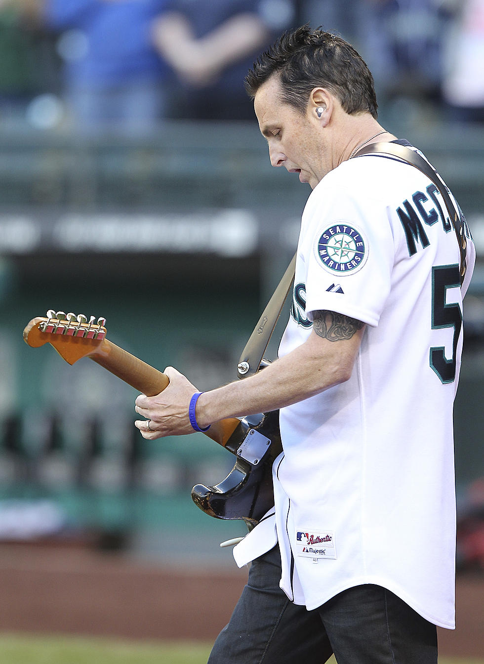 Pearl Jam’s Mike McCready to Play National Anthem Before Mariners Game