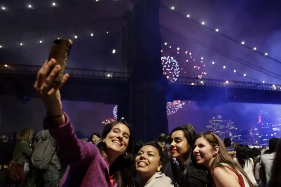 Fourth of July Tips For Taking Great Photos of Fireworks On Your Smartphone