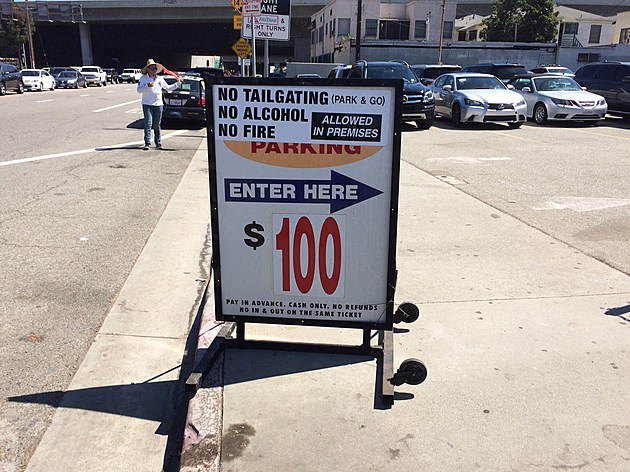 Parking Prices For Seahawks Games Aren&#8217;t Bad When You Compare Them To Los Angeles