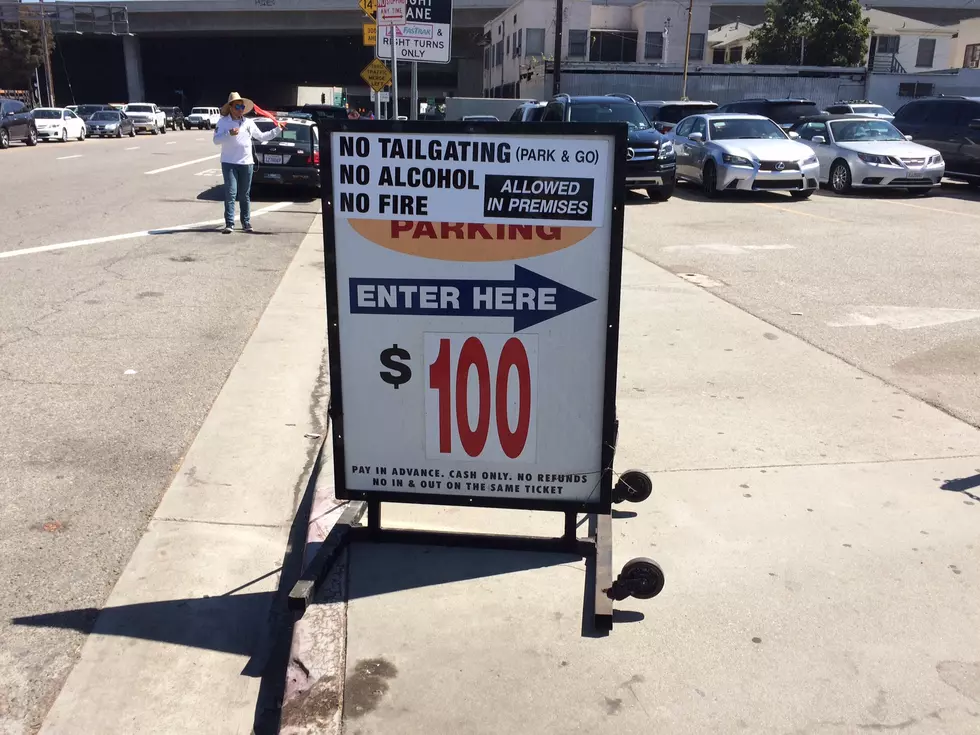 Parking Prices For Seahawks Games Aren’t Bad When You Compare Them To Los Angeles