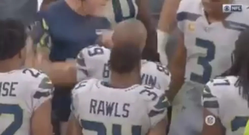 Twitter Reacts To Doug Baldwin Shoving Tom Cable On Sideline