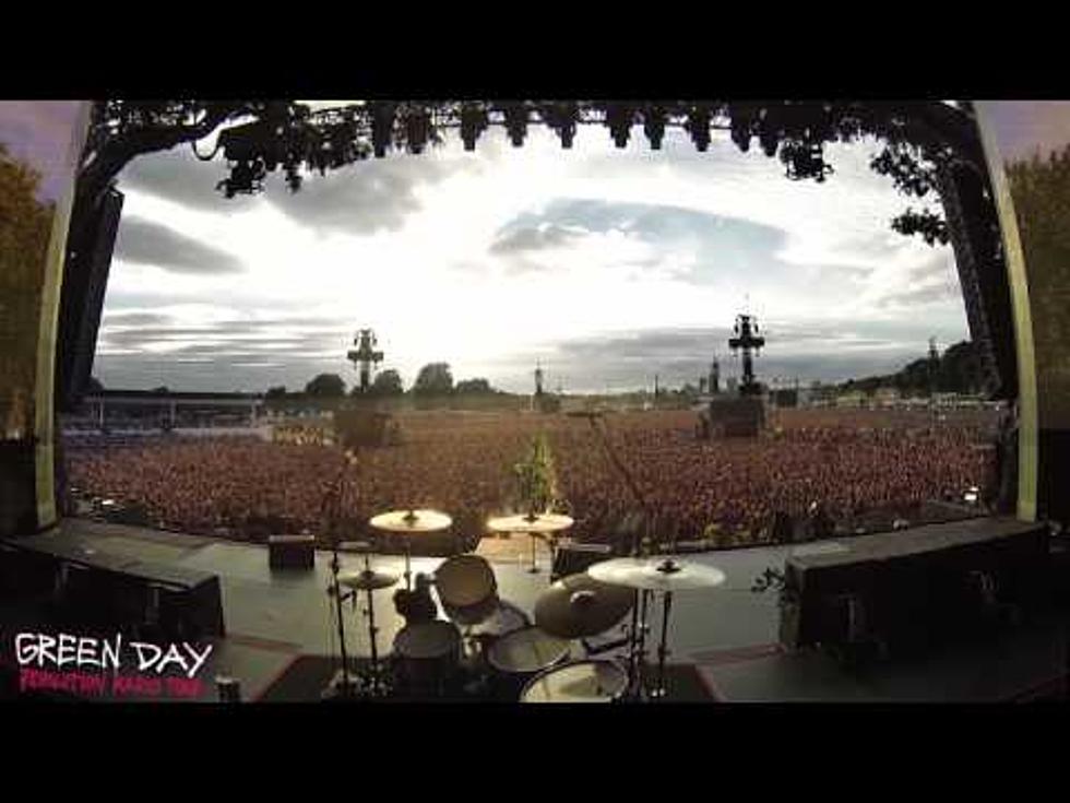 Crowd 65,000 Singing Queen’s Bohemian Rhapsody