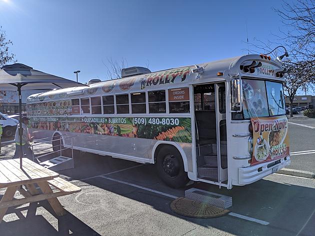 This Bus is Secretly One of Yakima&#8217;s Best Mexican Restaurants