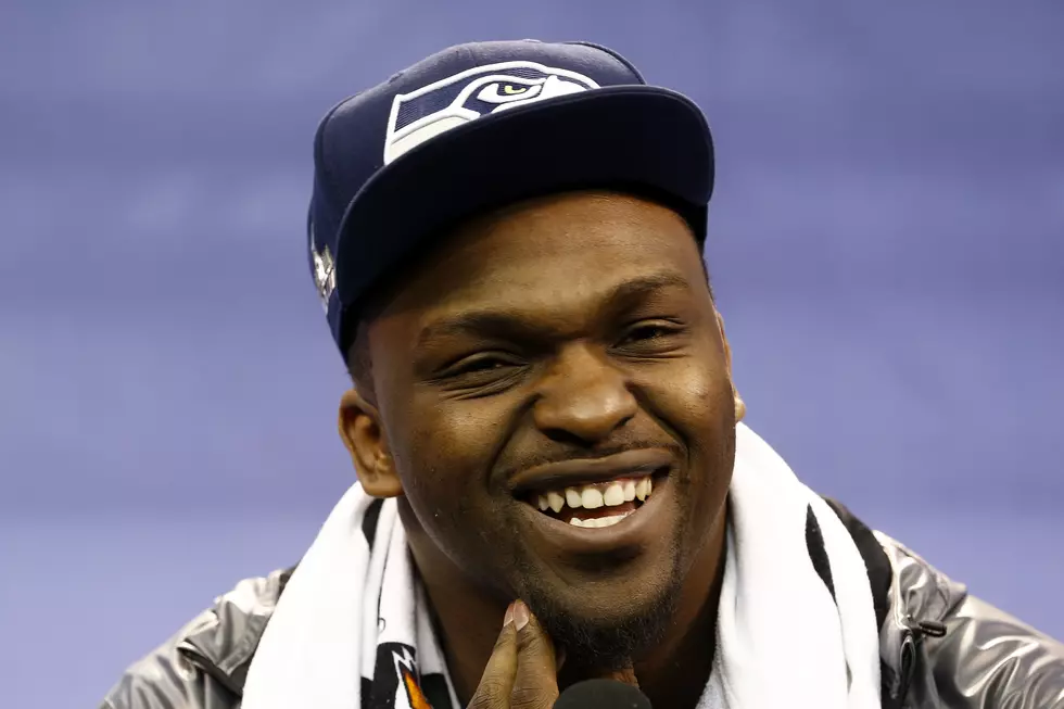 Ex-Seahawk Cliff Avril Vacationing at Lake Chelan This Weekend?