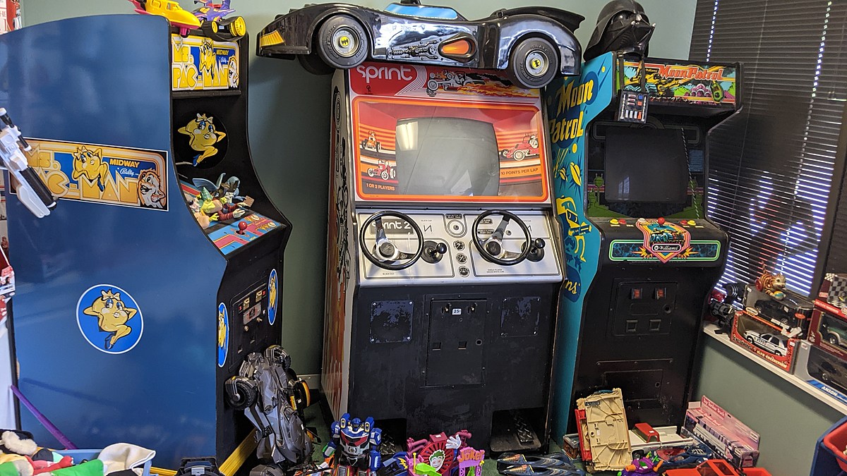 This Arcade Machine Reminds me of Jolly Joker