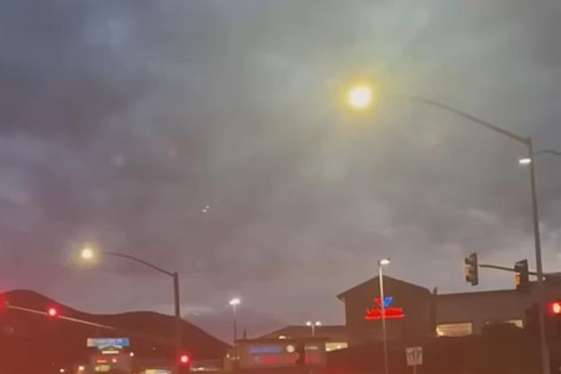 Nellis AFB: Light in the sky over Las Vegas was meteor breaking up 
