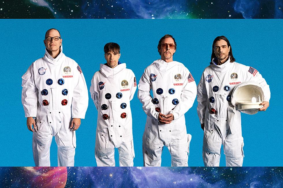 Weezer’s ‘Voyage To The Blue Planet’ Tour Hits Seattle! Wanna Go?