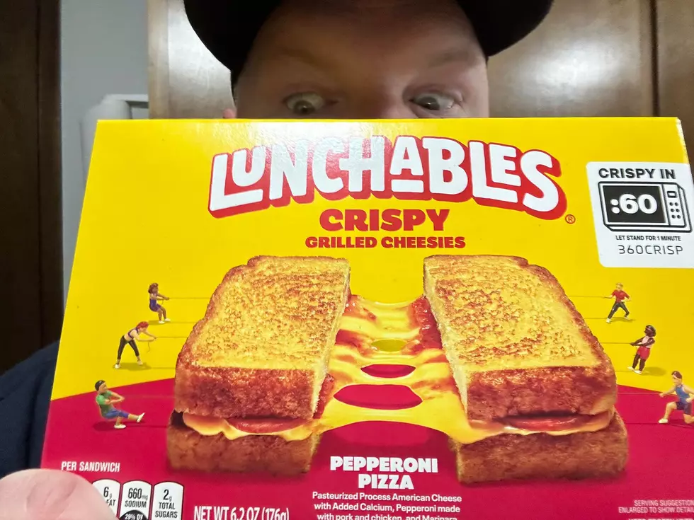 REVIEW: Toasted Cheese Lunchables in Yakima… YES!