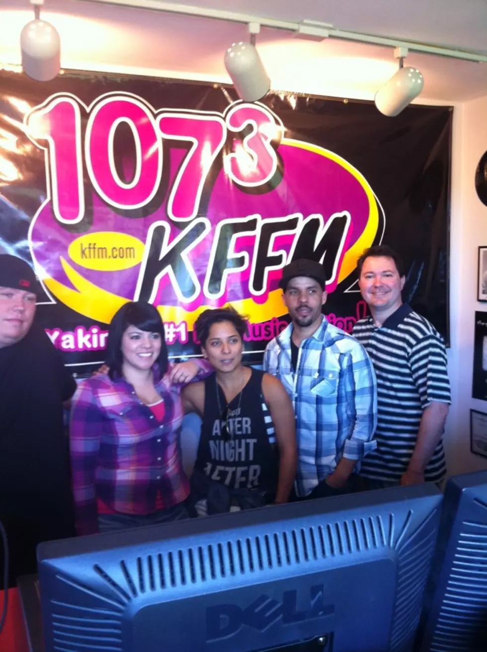 MaddHouse ‘Mates Get To Hang With Vicci Martinez!