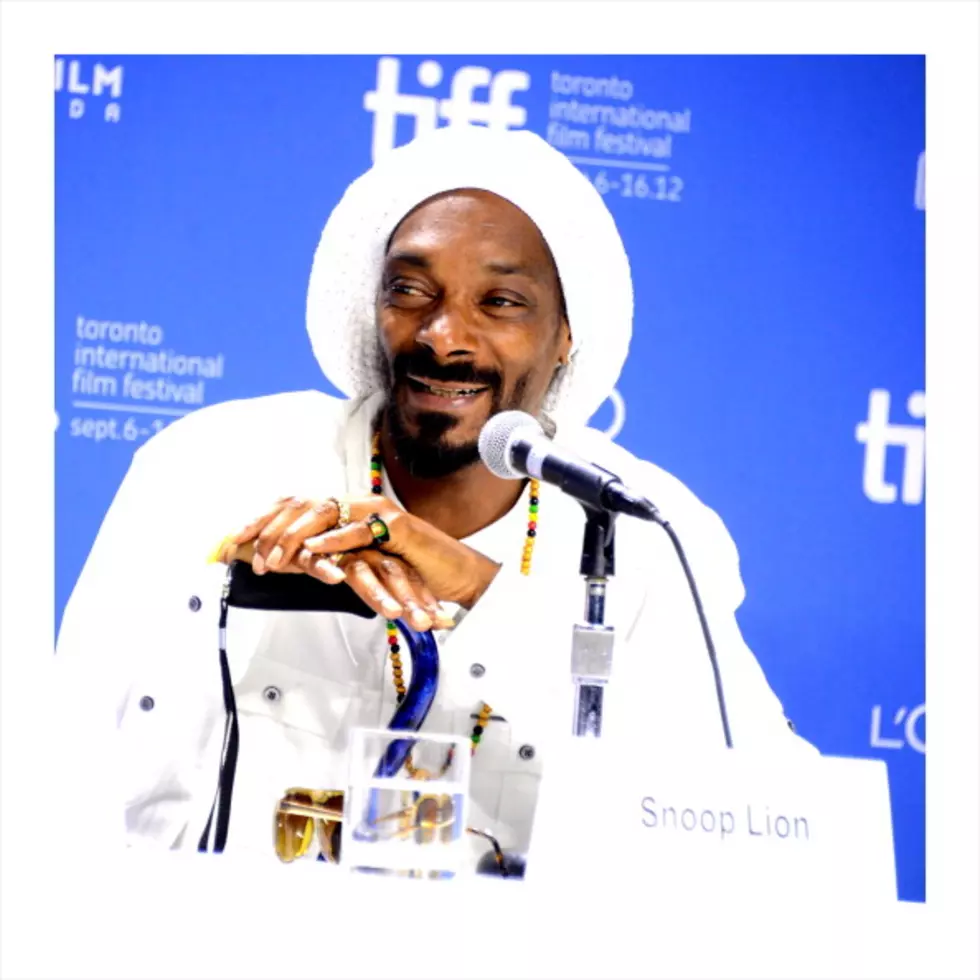 Last Minute Gossip: Snoop Lion Dizzle, Bethenny Frankel, Django Unchained, And More!