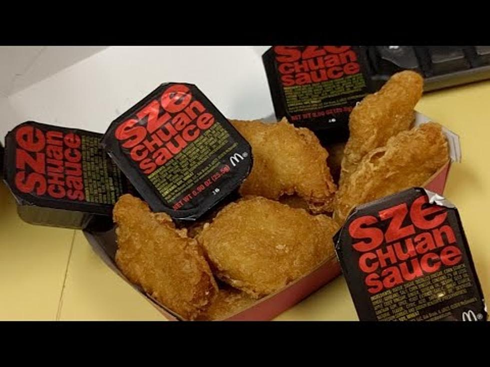 Trying McDonald’s Szechuan Sauce for the First Time [VIDEO]