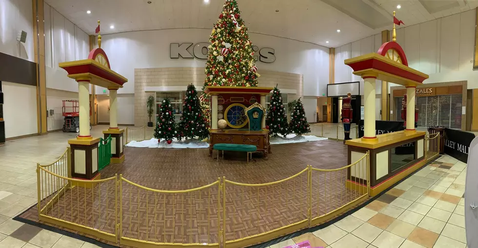 Valley Mall’s Christmas Transformation Including Santa Details