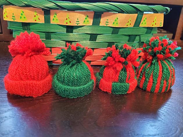 Christmas Crafting Inspired by TikTok &#8211; Mini Christmas Beanies