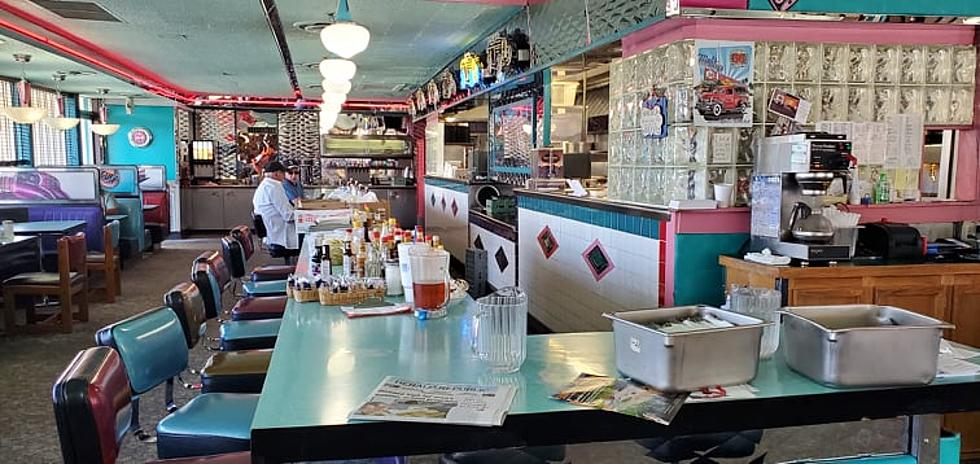 Mel&#8217;s Diner in Yakima is Still Serving Delicious Food Since 1982