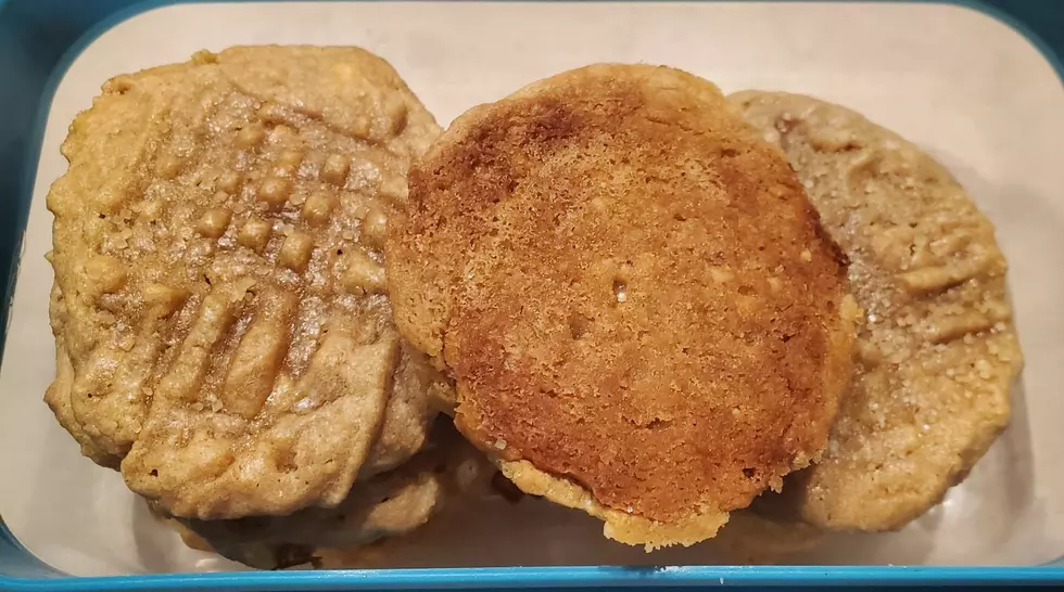 The Perfect 3 Ingredient Peanut Butter Cookie Recipe in 10 Min