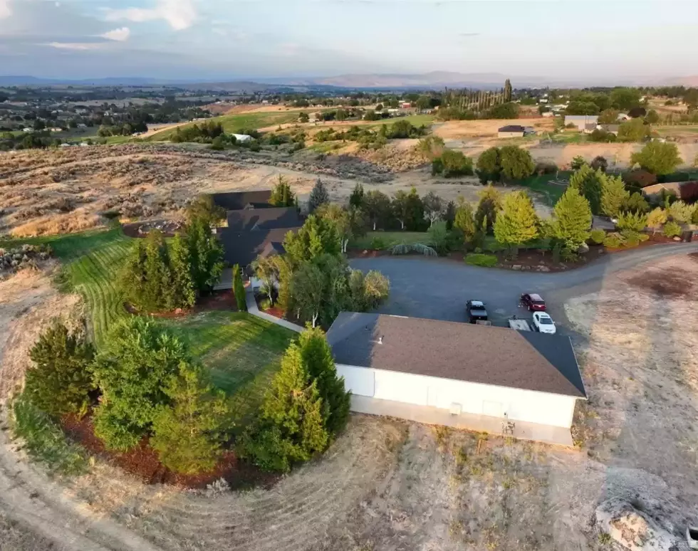 Realtor.com Presented by: Joanne Helms Brokered by: FATHOM REALTY WA, LLC