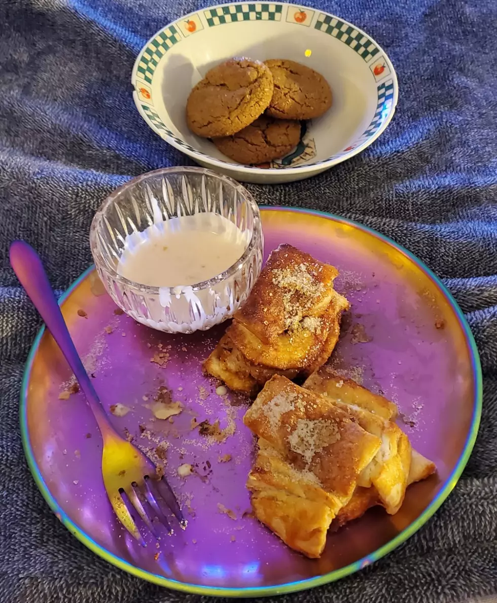 Apple Pie Rings and Molasses Cookies