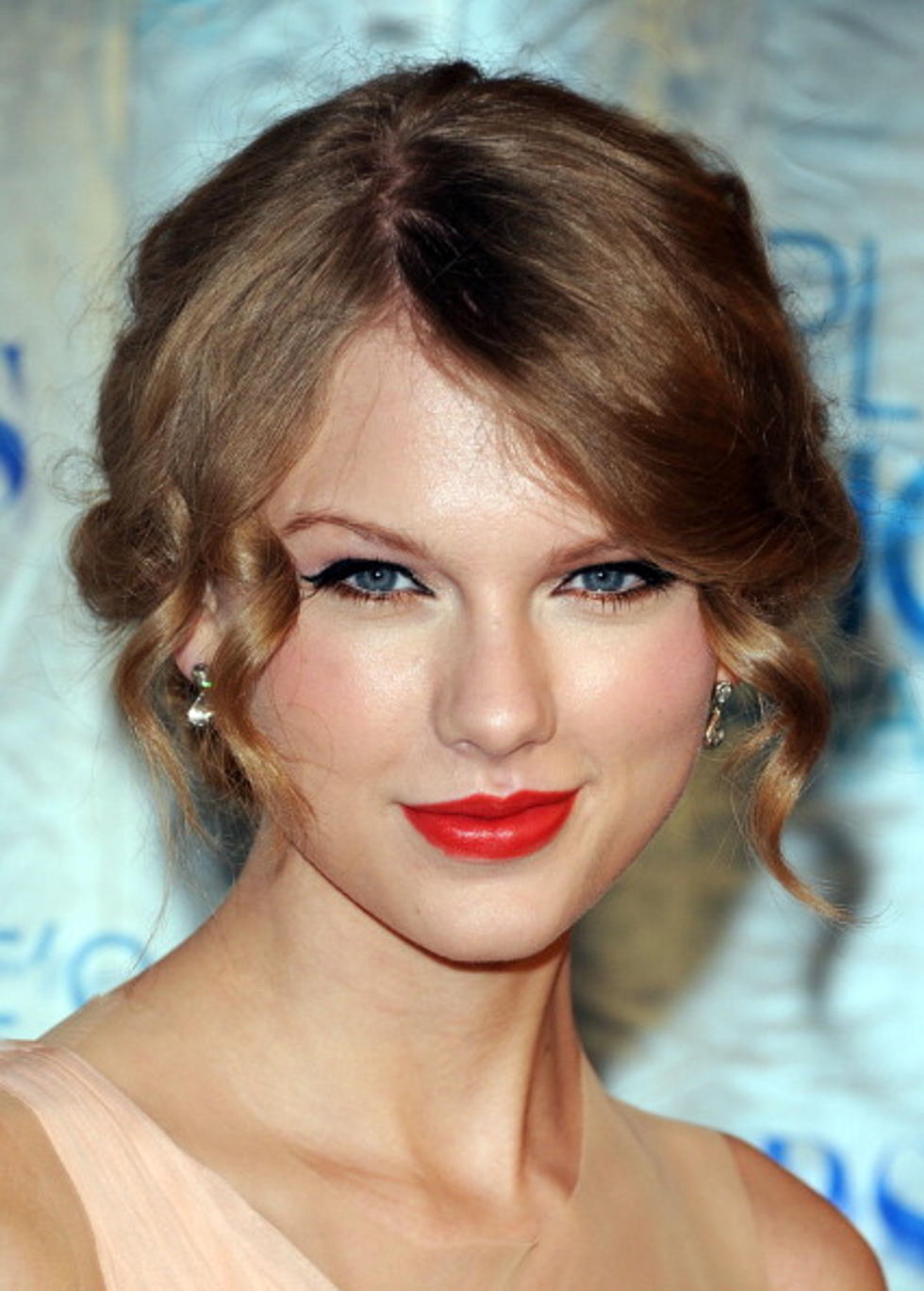 Taylor Swift Spotted With ‘Glee’ Star