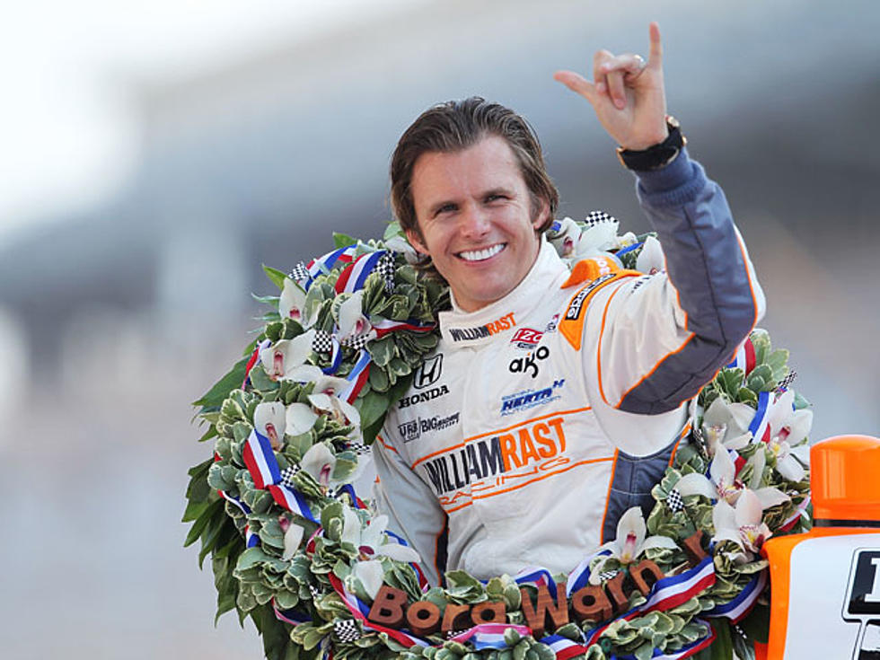 IndyCar Driver Dan Wheldon Dies in Fiery Pileup [PHOTO, VIDEO]