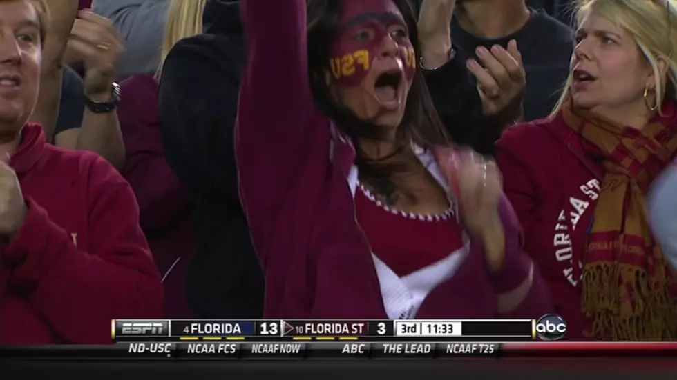 Photo of the Day: A Florida State Fan Clearly Put Her Facepaint on Using a Mirror