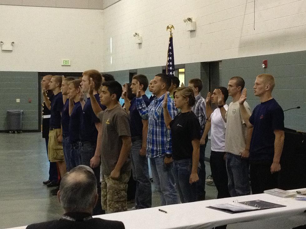 Yakima Honors Future Soldiers at Swearing in Ceremony