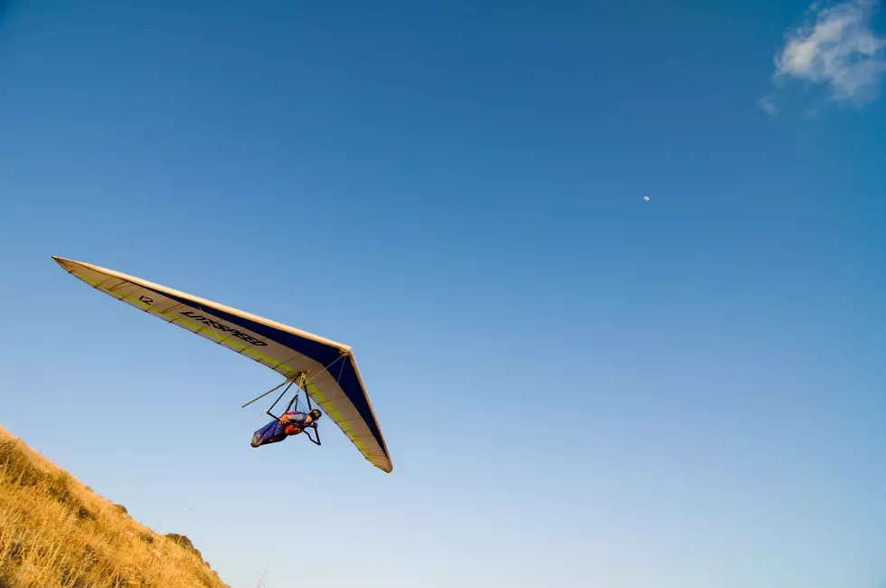 Watch What Happened When This Man’s Hang Gliding Instructor Forgot To Strap Him In!