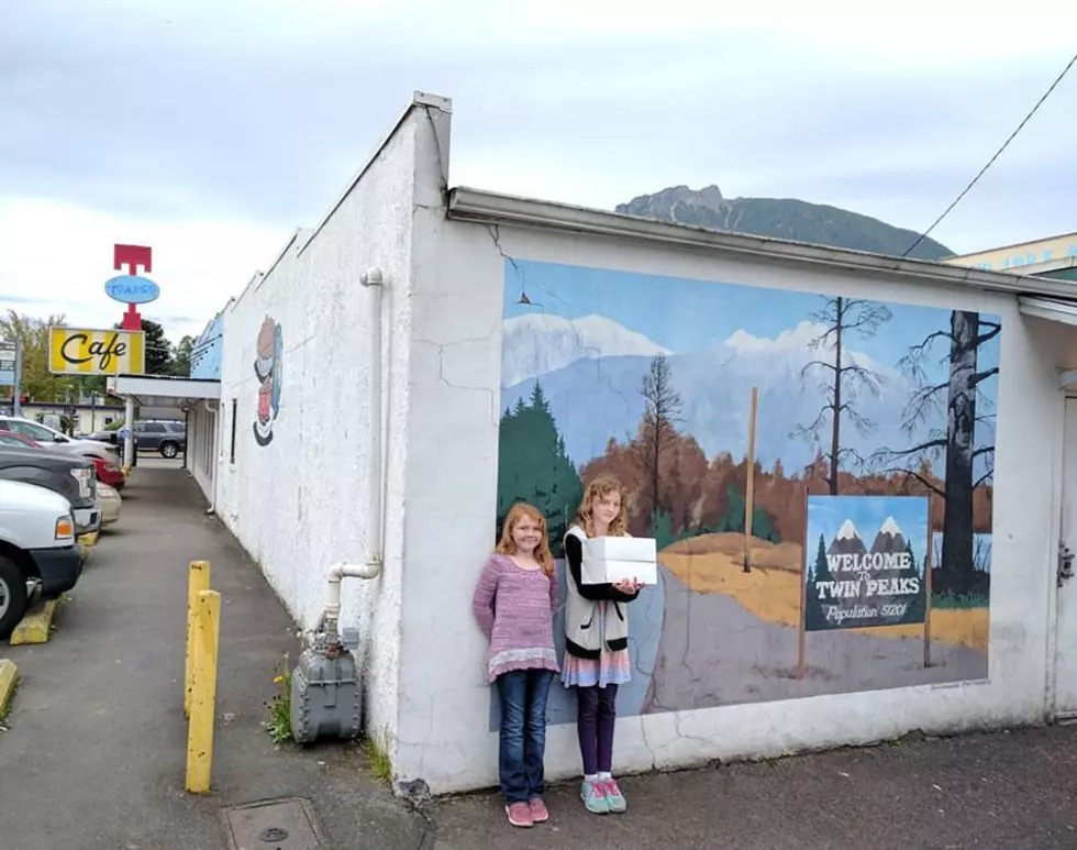 Fans of ‘Twin Peaks’ Buy Landmark Diner in North Bend