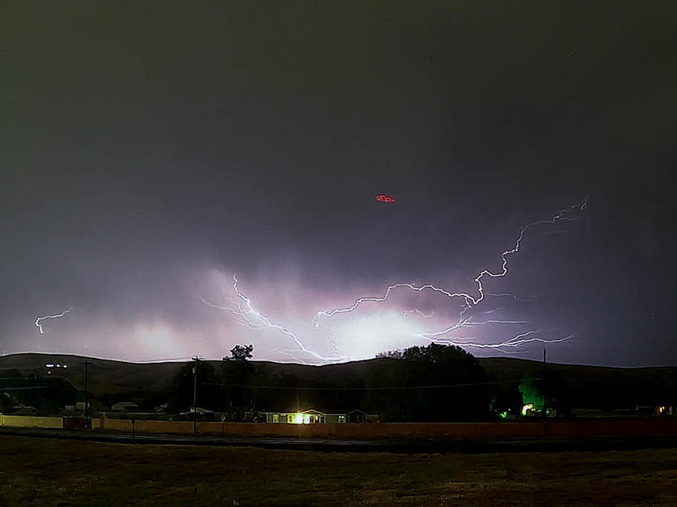 3 Shocking UFO Pics Shot in Yakima Storm Tied to Military Videos?