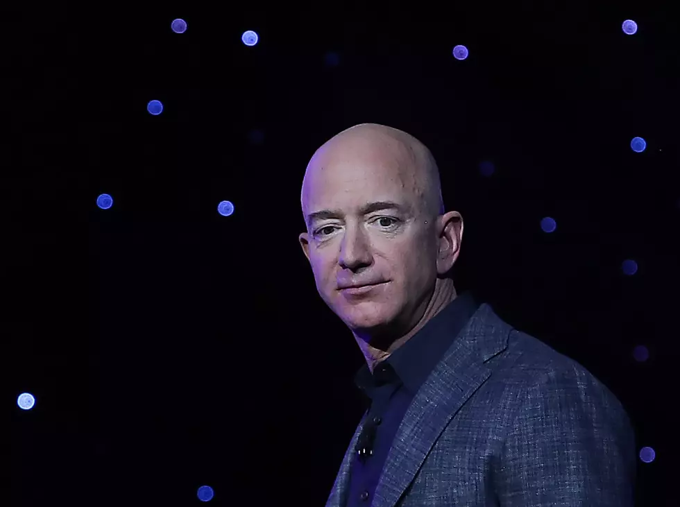 Billionaire Bezos Reaches Space in his Odd Shaped Rocket
