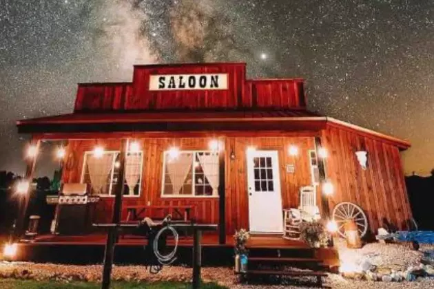 You’ve Got to See This OMG Idaho Saloon Airbnb