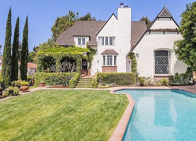 Walt Disney&#8217;s Home for Rent Looks like Something Out of a Fairy Tale [PHOTOS]