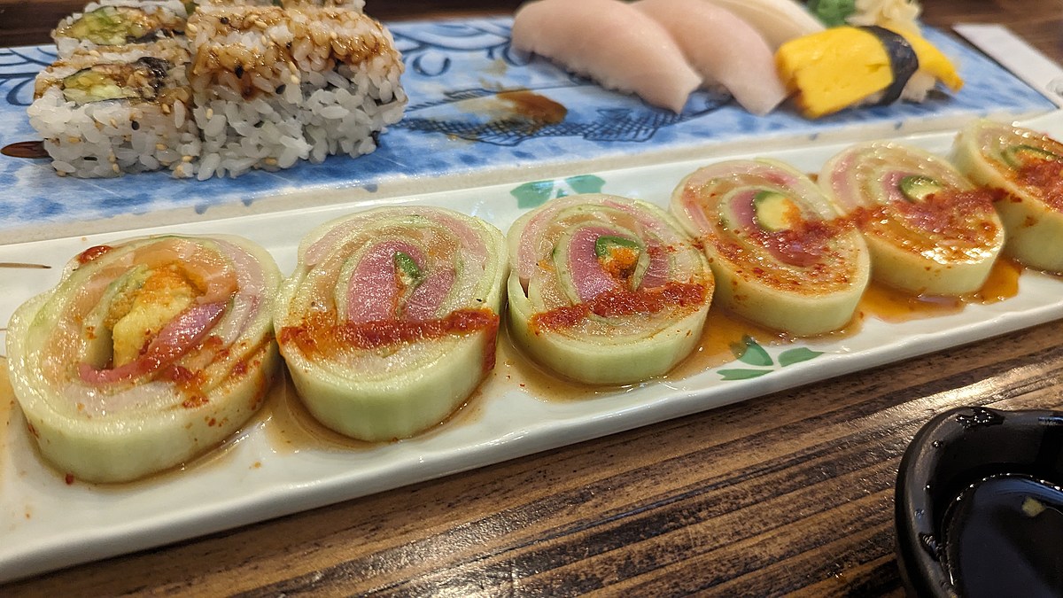 Summer Roll' in Yakima is a No-Rice, No-Seaweed Sushi Roll and it's Amazing