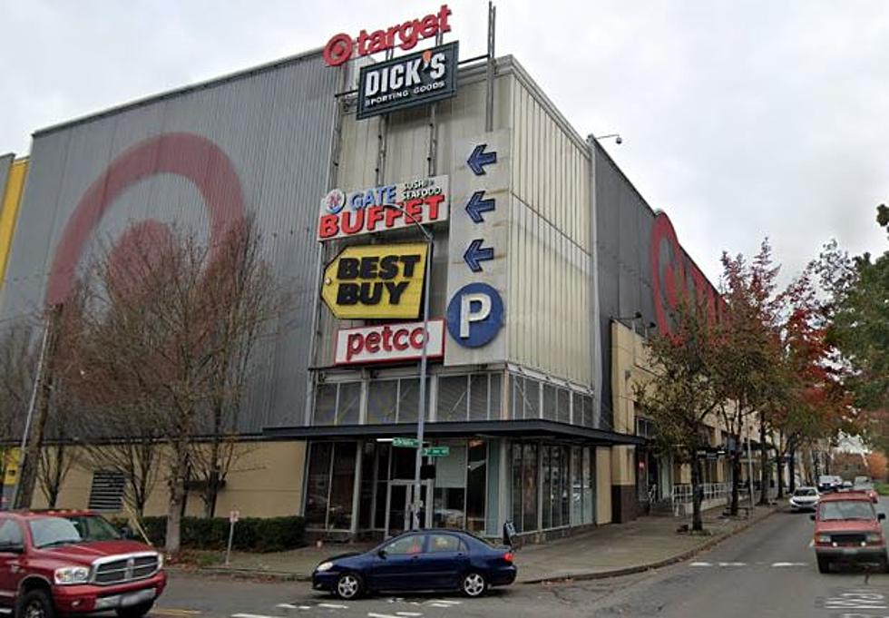 The Biggest Target in Washington Is a 2-Story Spectacle!