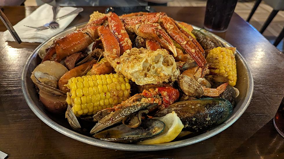 A Crab Boil in Yakima Makes a Fun, Interactive, Engaging Meal