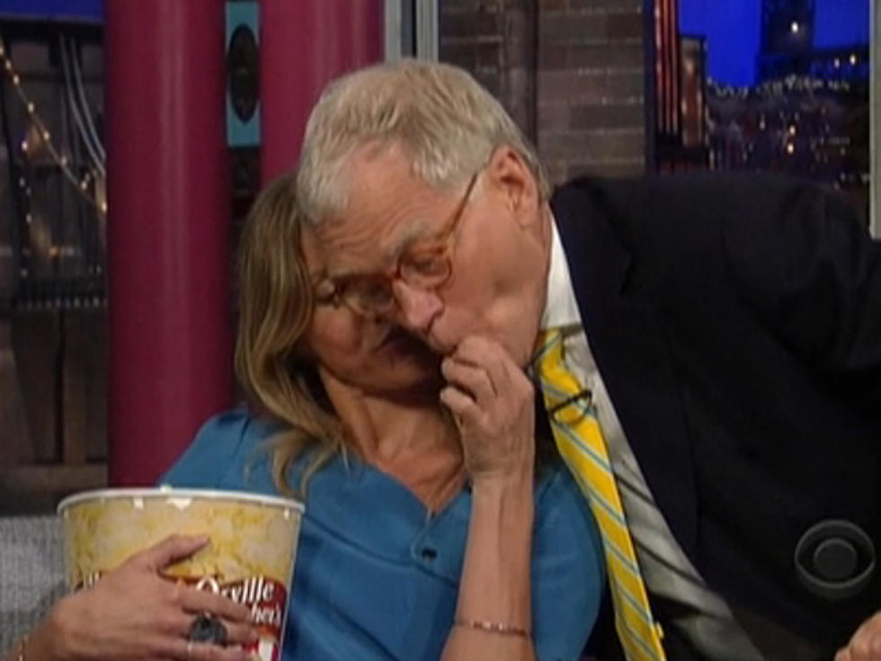 Cameron Diaz Feeds David Letterman a Handful of Popcorn [VIDEO]