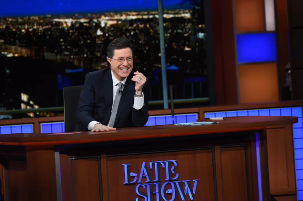 Stephen Colbert Poses with Sports Illustrated Swimsuit Models