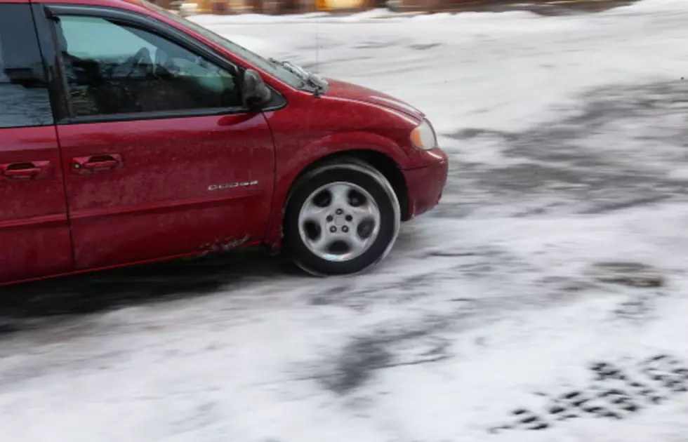 Snow In Abilene = Bad Driving [VIDEO]