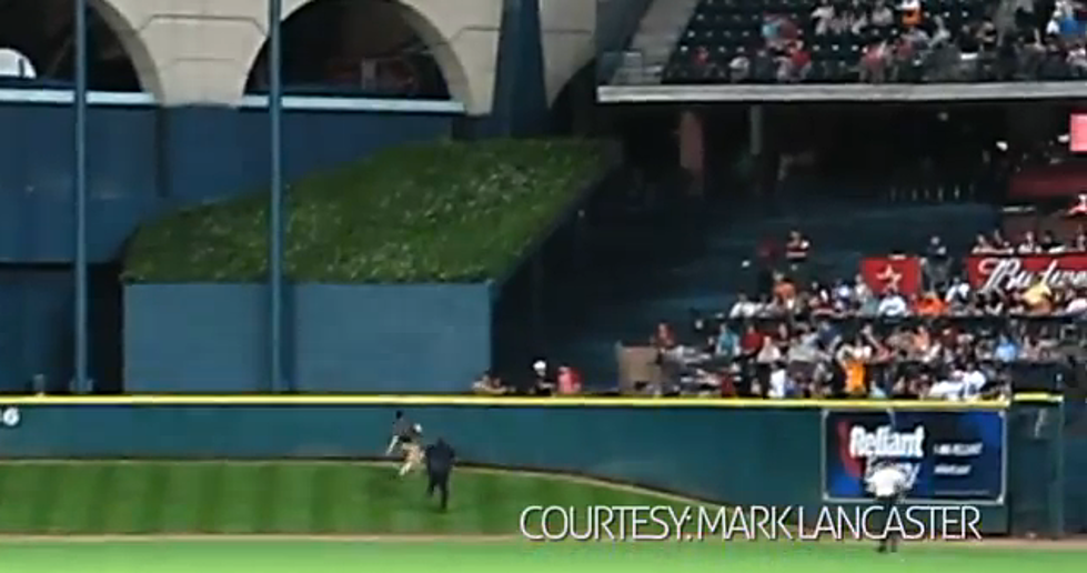 Fan Escapes Security At Astros Game [VIDEO]