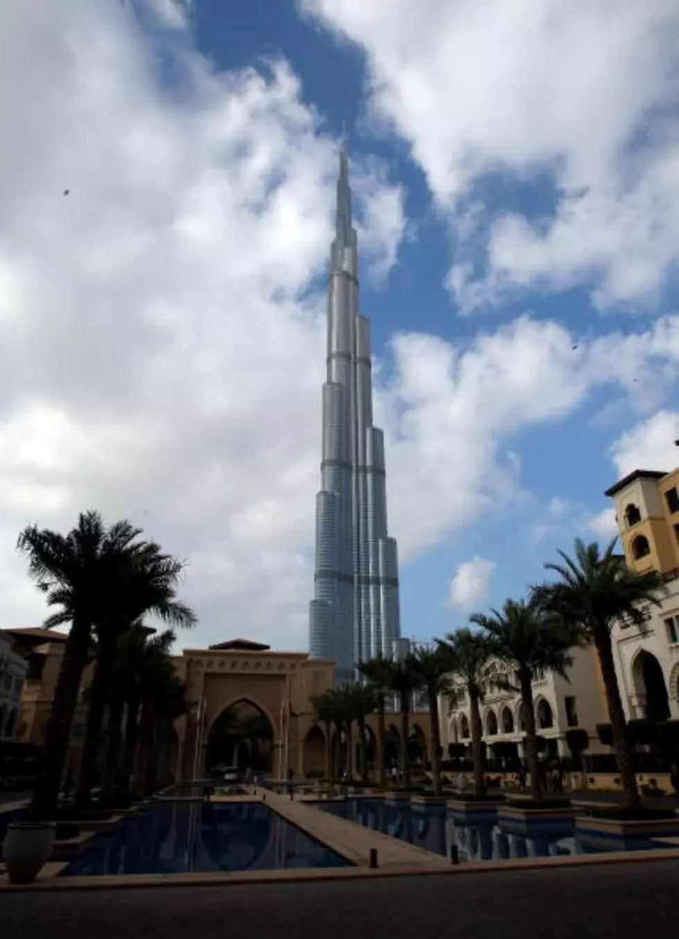 The Worlds Tallest Buildings Plumbing Is Very Sketchy[AUDIO]