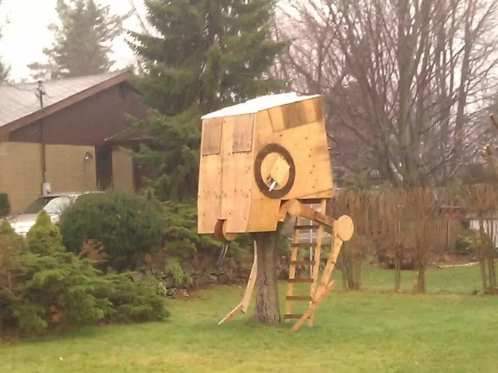 &#8216;Star Wars&#8217; AT-ST Treehouse Lets You Recreate the Battle of Endor In Your Backyard [PHOTO]