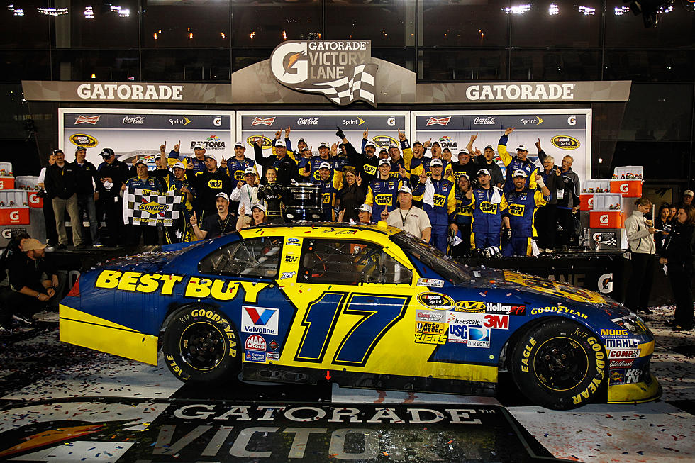 NASCAR – Matt Kenseth Wins 2012 Daytona 500 [PICTURES]