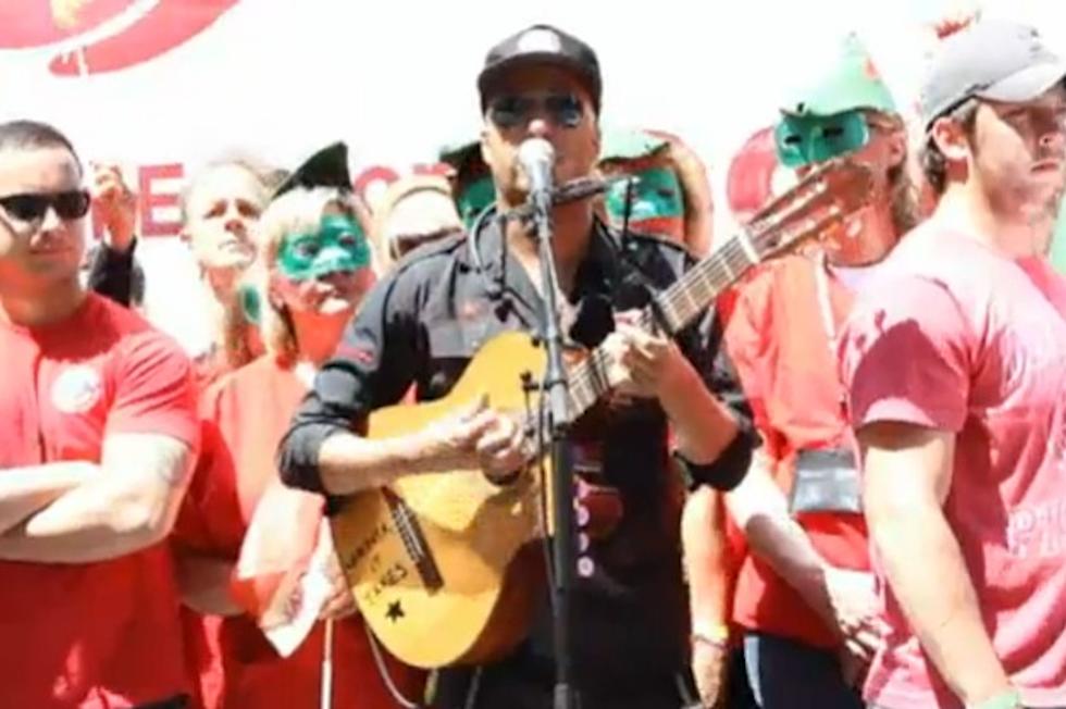 Tom Morello’s Activism Takes Center Stage at Chicago’s National Nurses United Rally
