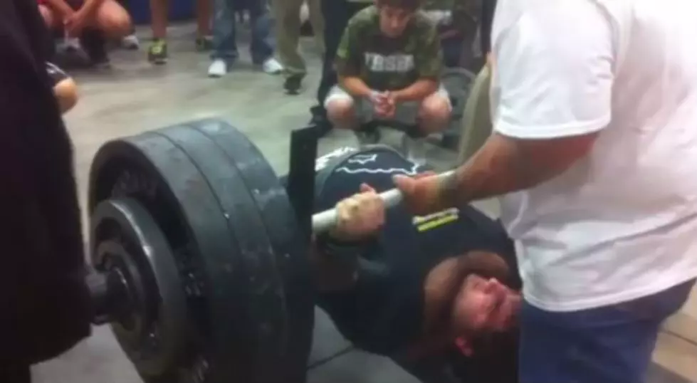 Abilene Reporter-News Video of Record-Breaking Bench Press by High School Student Goes Viral