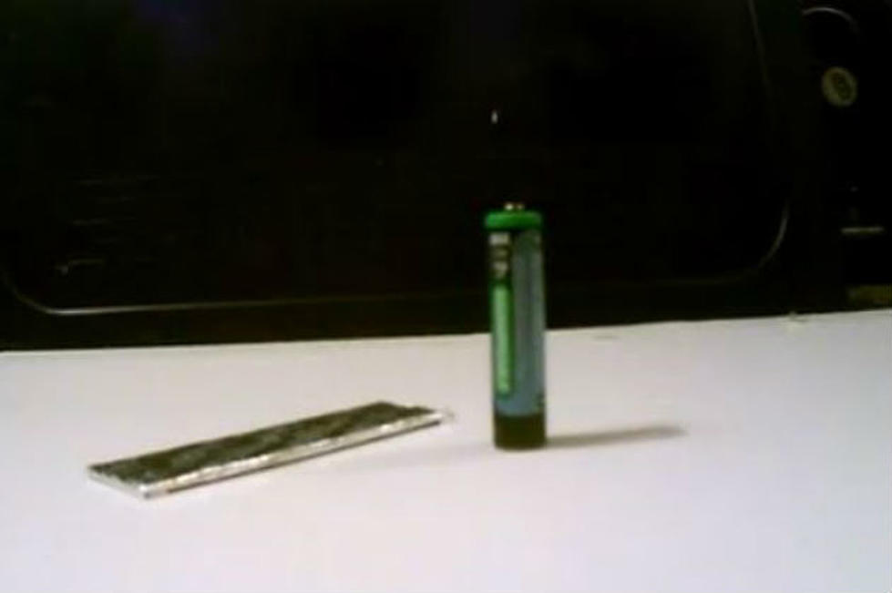 How To Make a Lighter Out of a Battery and a Gum Wrapper