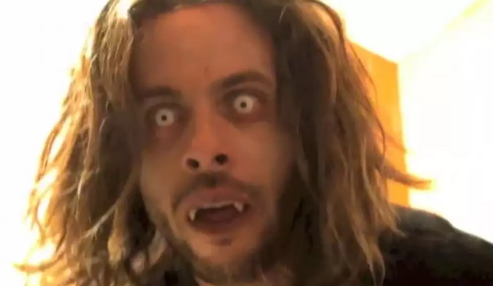 Entertainer Ed Bassmaster Dresses Like a Vampire and Scares Unsuspecting People in the City