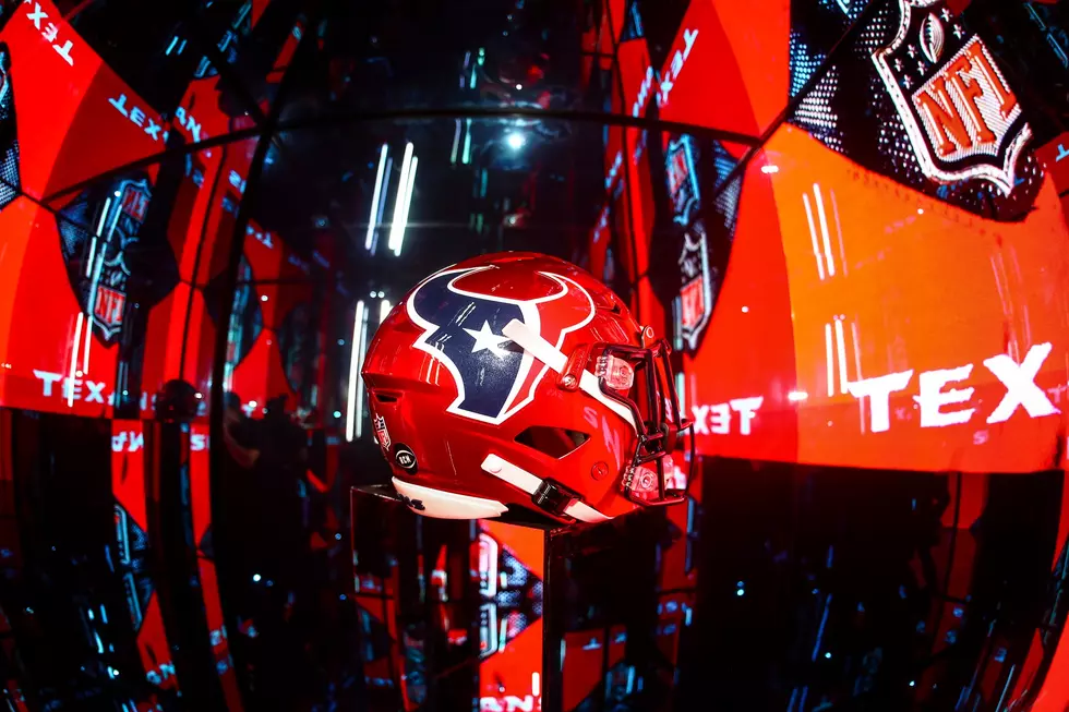 Houston Texans Unveil Sick, New &#8220;Battle Red&#8221; Helmet &#038; Fans React