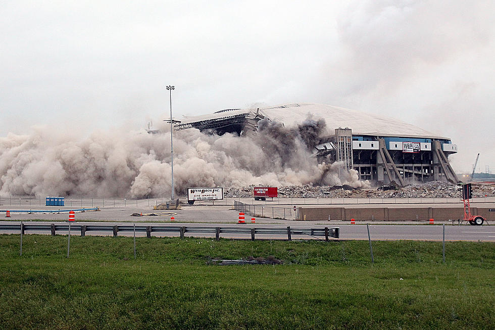 Remember When Dallas Cowboys’ Texas Stadium in Irving Was Demolished?