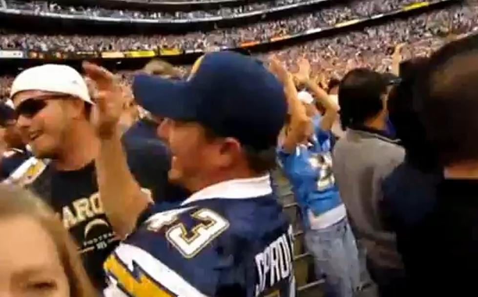 San Diego Chargers Fans Return Over $1,000 To Vendor Who Dropped It